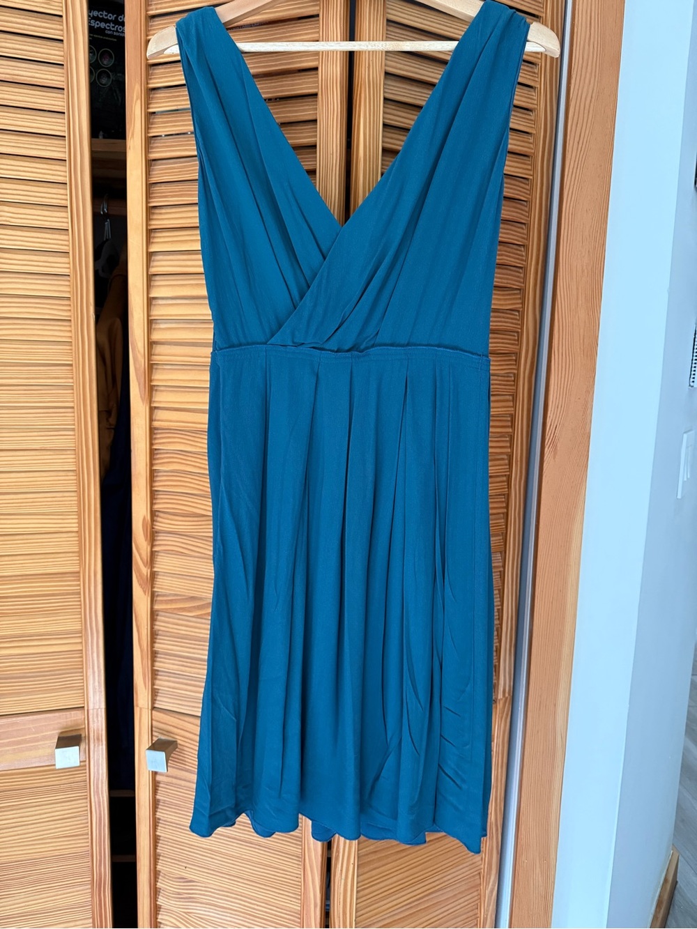 Jigsaw Teal V-Neck Pleated Sleeveless Dress